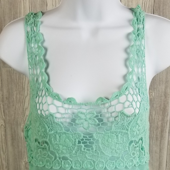 3 / $15 Body Central Lace Tank Top - Picture 2 of 5